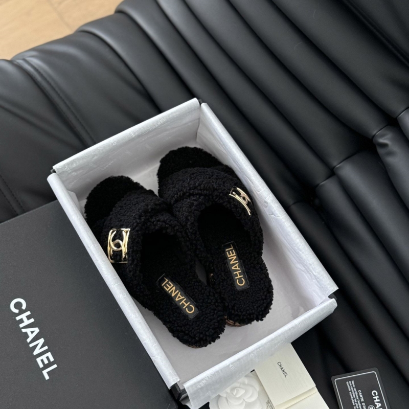Ch*el slippers
